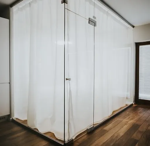 Mia كراكوفيا